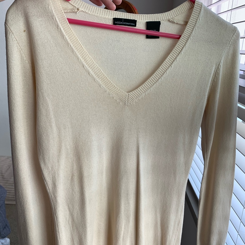 Long sleeve v neck